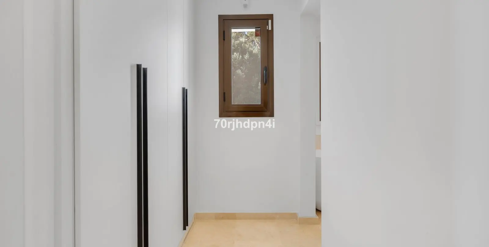 Sale of ground floor apartment in Estepona 9
