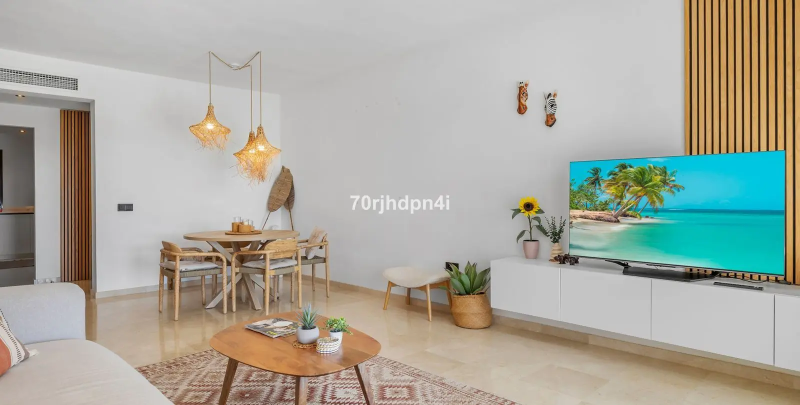 Sale of ground floor apartment in Estepona 12