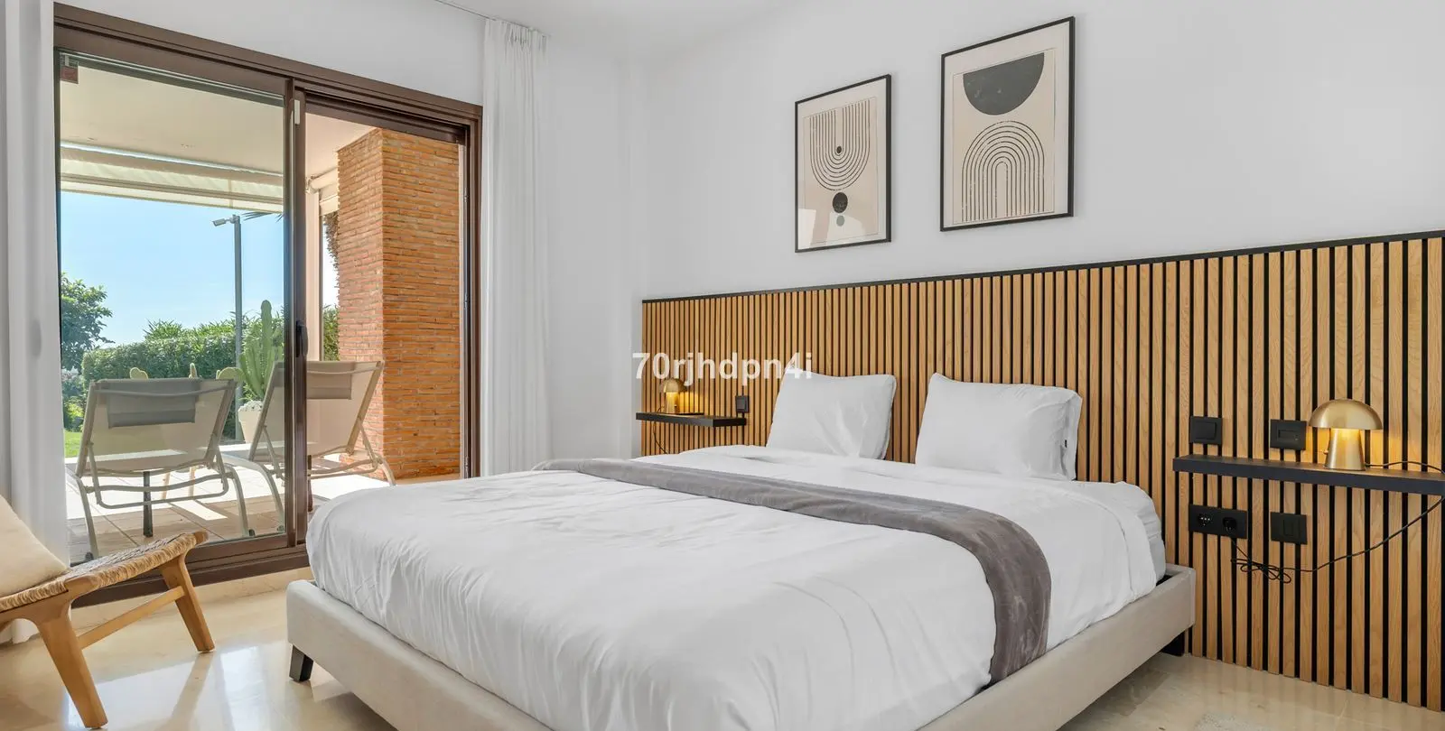 Sale of ground floor apartment in Estepona 24