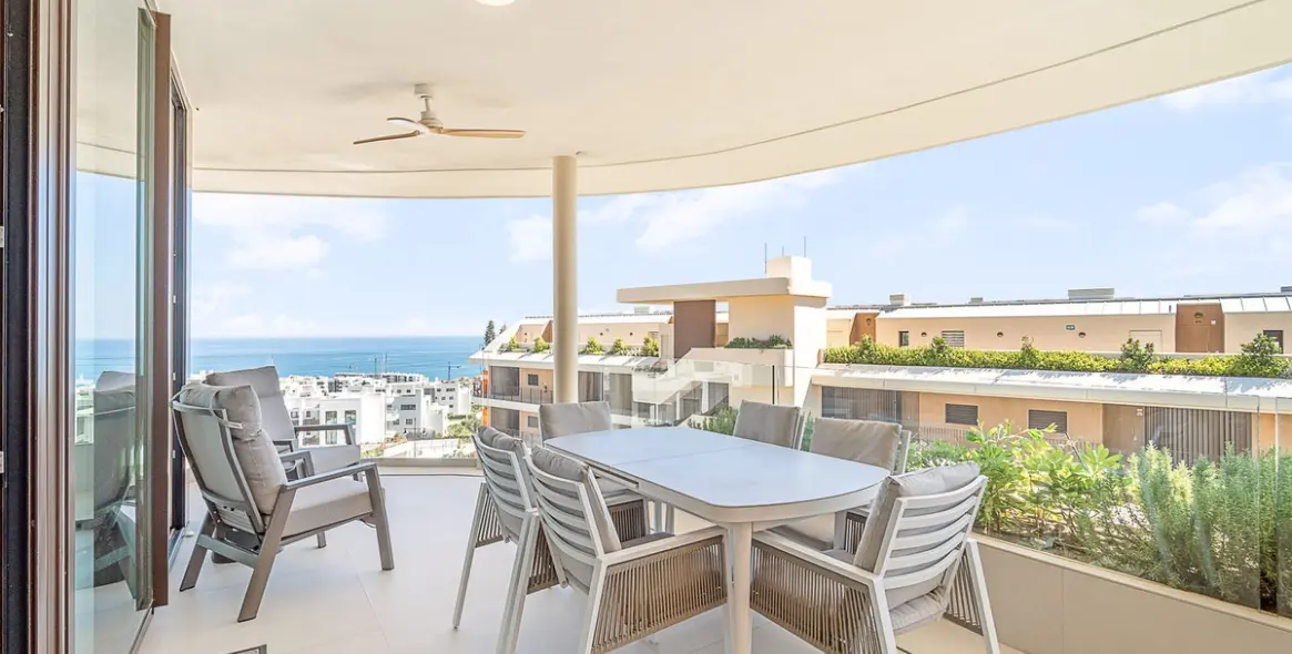 Продажа апартаментов на среднем этаже в Fuengirola 1