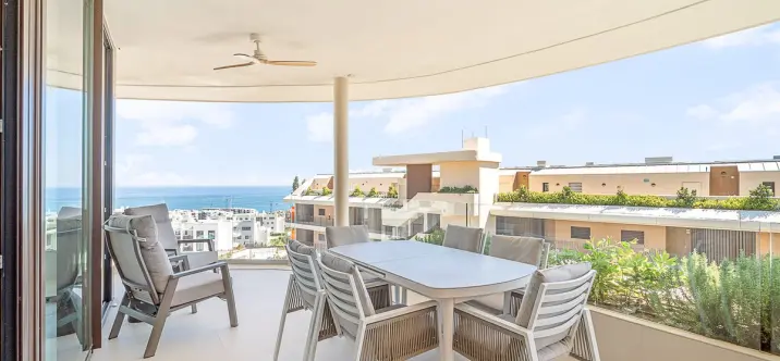 Venta de apartamento en planta media en Fuengirola 0