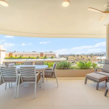 Venta de apartamento en planta media en Fuengirola