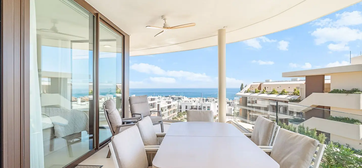 Venta de apartamento en planta media en Fuengirola 1