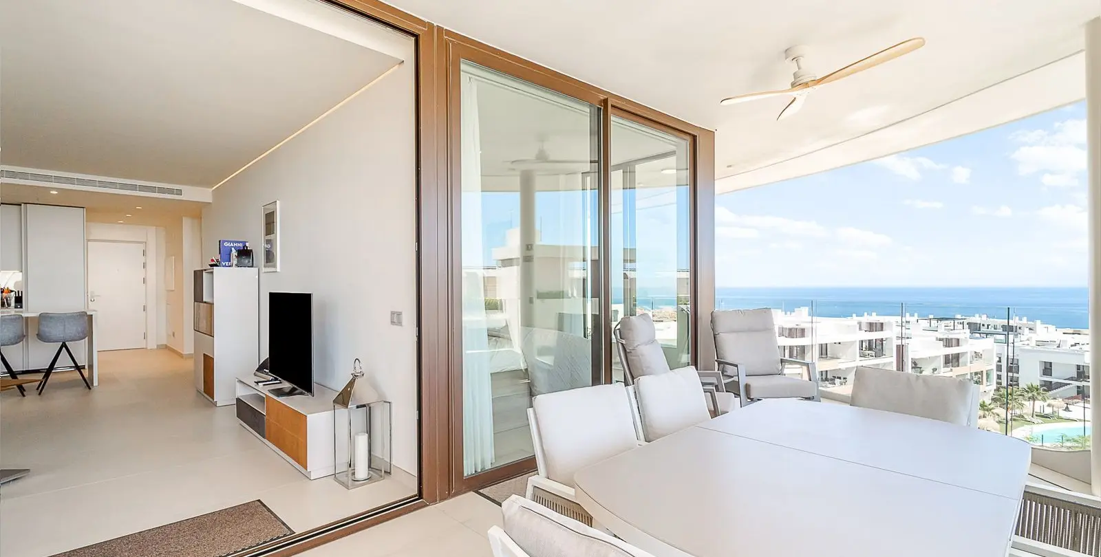 Venta de apartamento en planta media en Fuengirola 3
