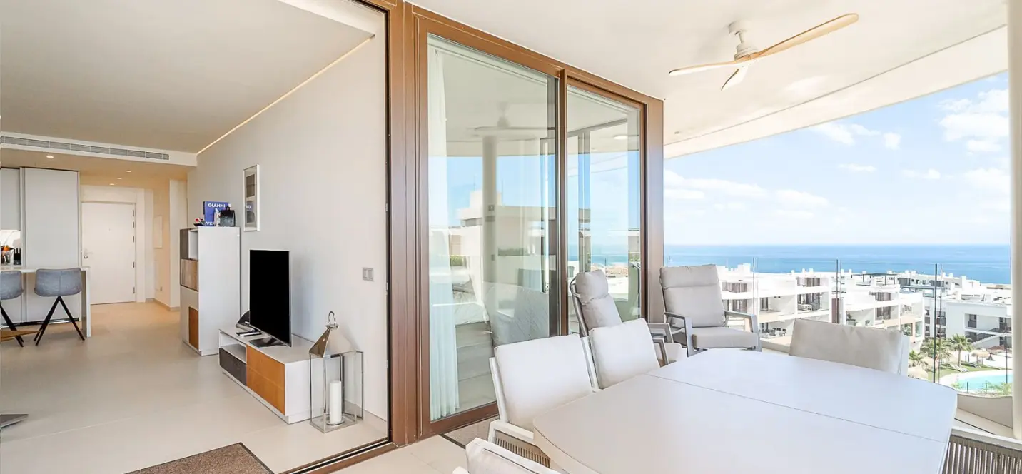 Venta de apartamento en planta media en Fuengirola 2