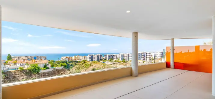 Продажа апартаментов на среднем этаже в Fuengirola 2