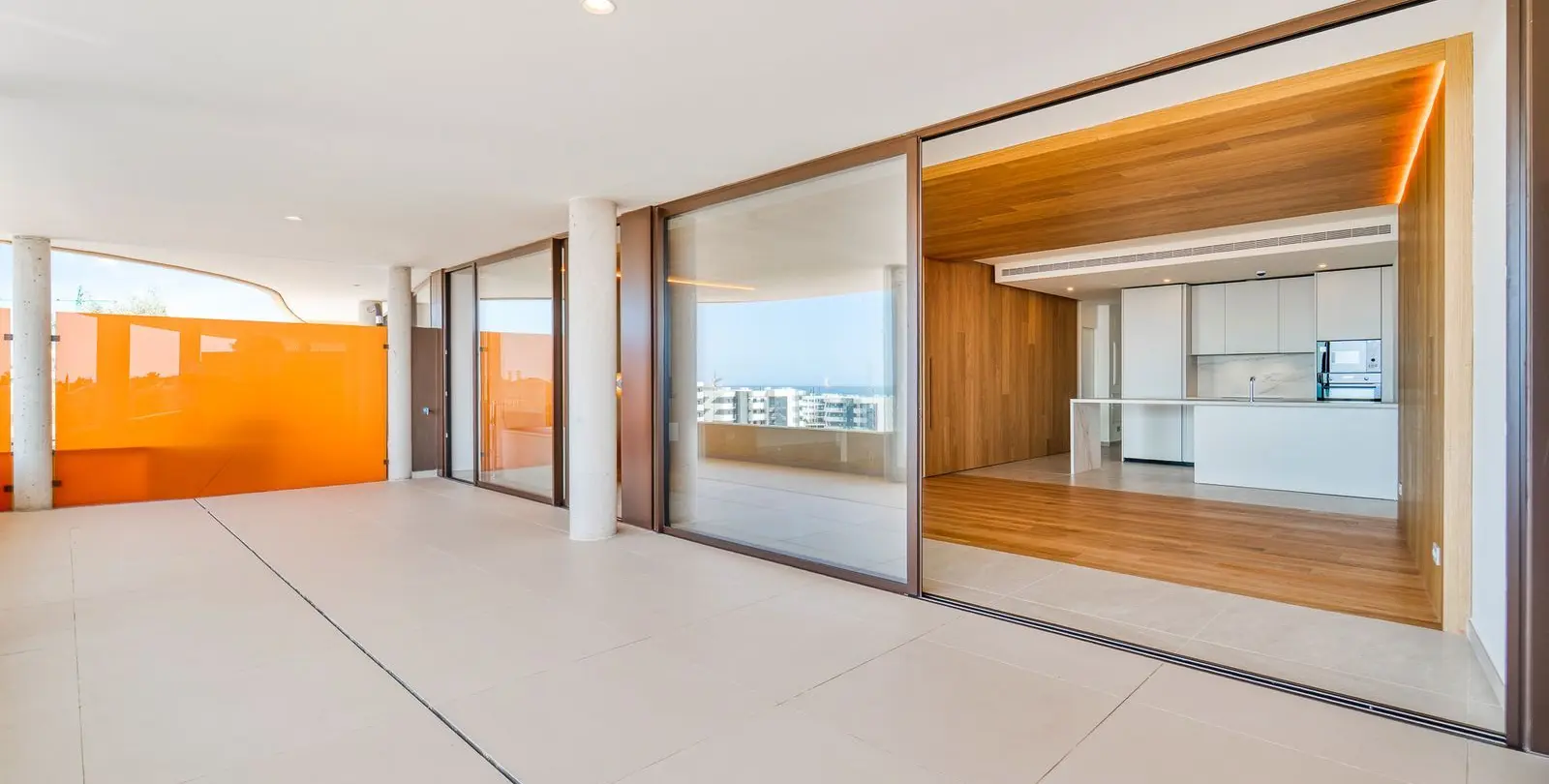 Sale of middle floor apartment in Fuengirola 7