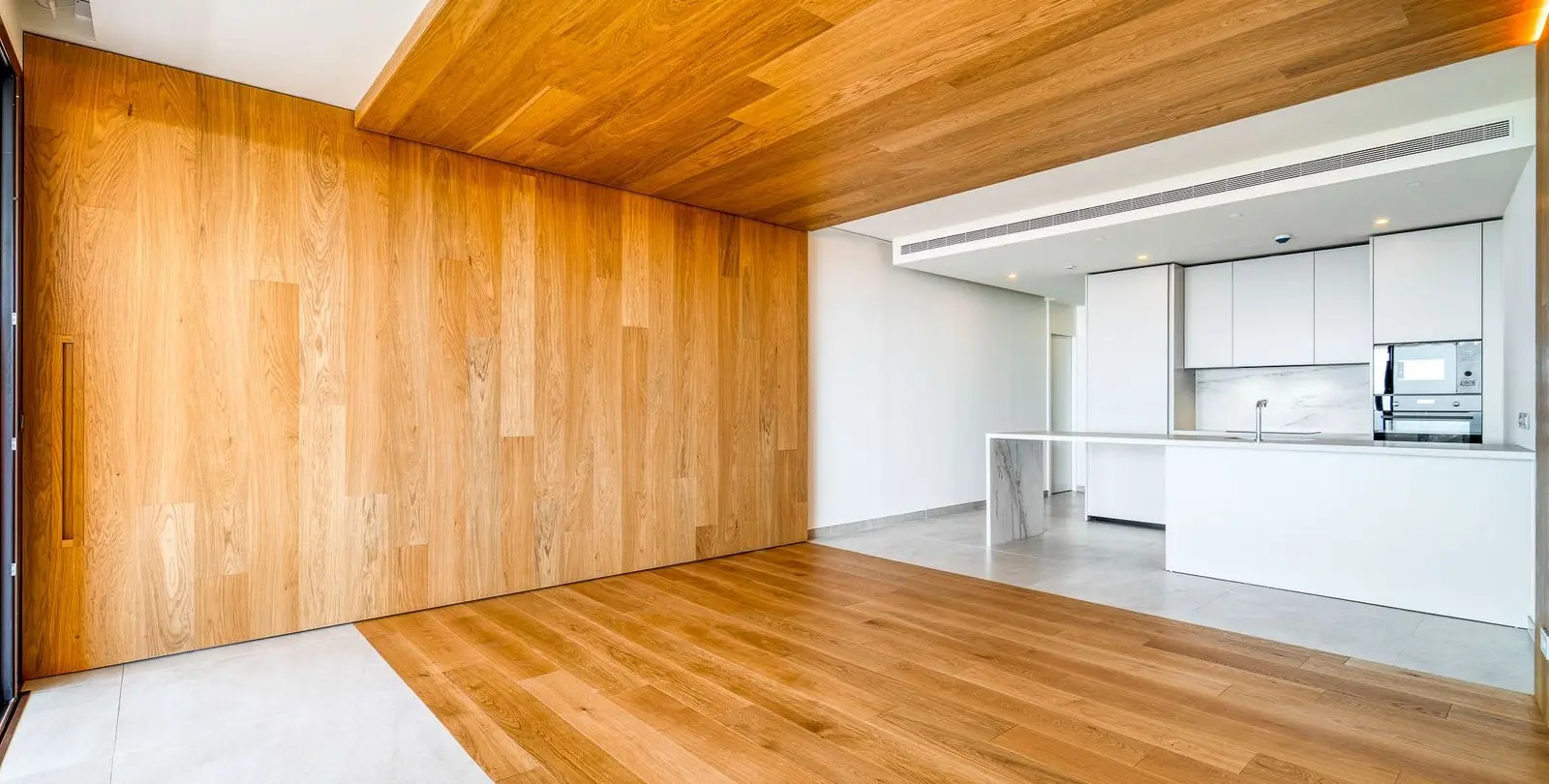 Sale of middle floor apartment in Fuengirola 12