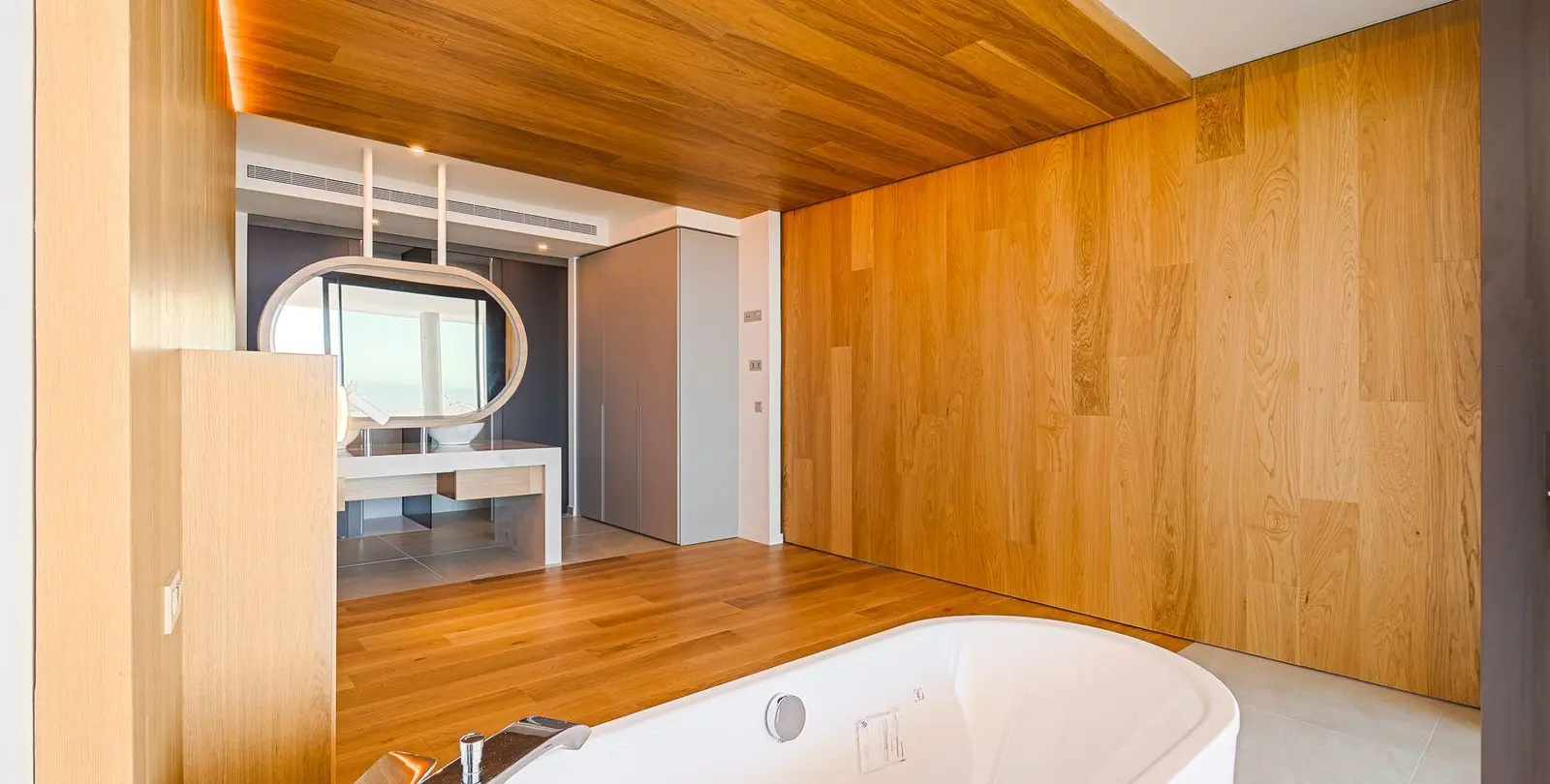 Sale of middle floor apartment in Fuengirola 23