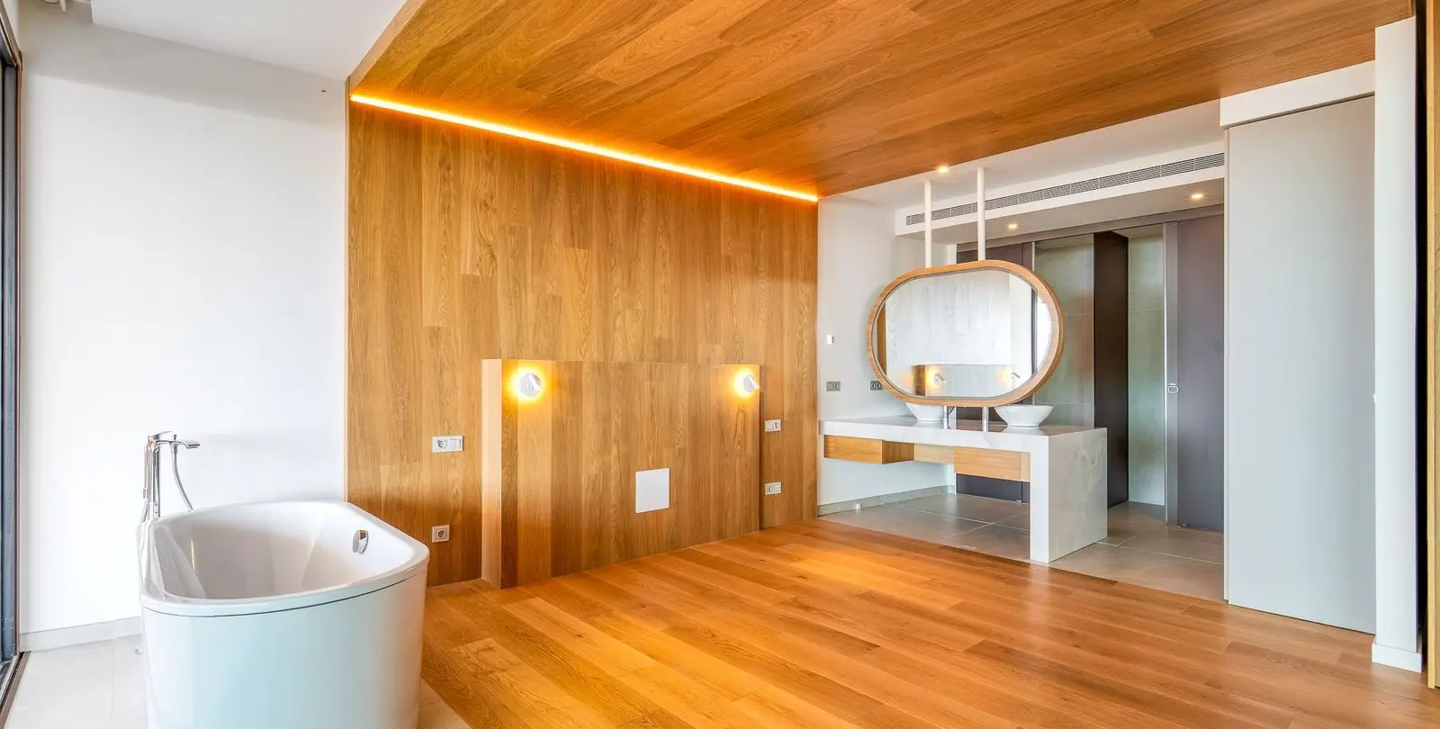Sale of middle floor apartment in Fuengirola 25