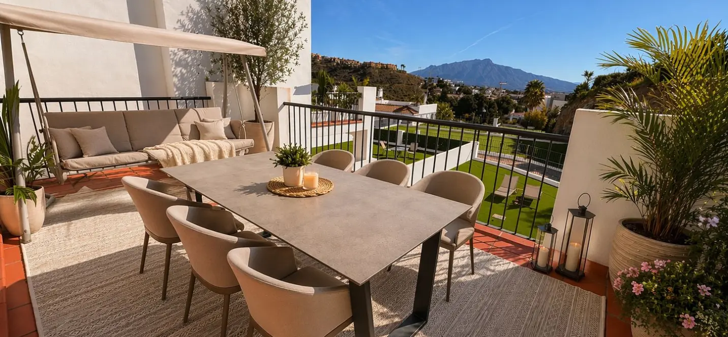 Sale of penthouse in Benahavís 1