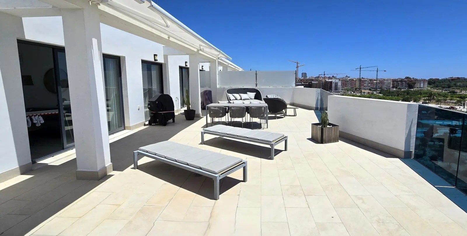 Sale of penthouse in Fuengirola 22