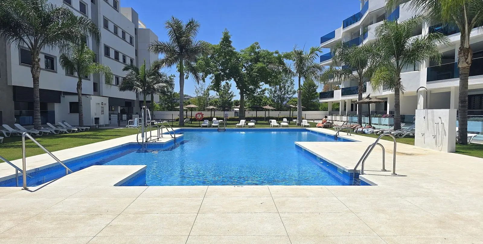 Sale of penthouse in Fuengirola 34
