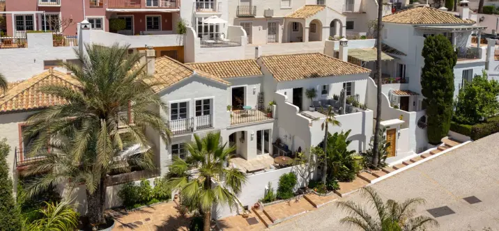 Sale of townhouse in La Heredia 0