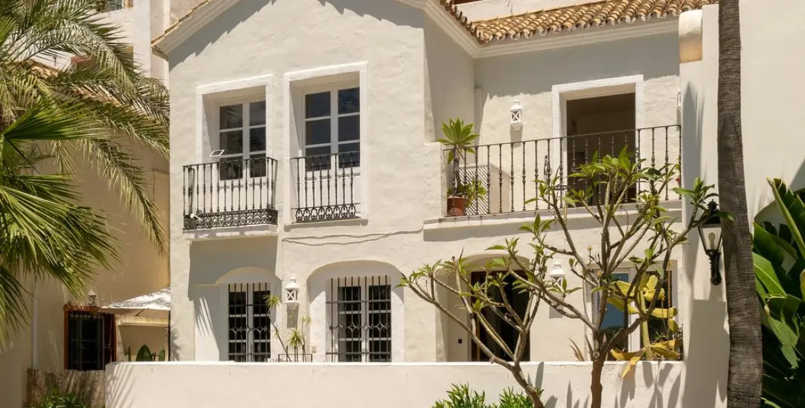 Sale of townhouse in La Heredia 55