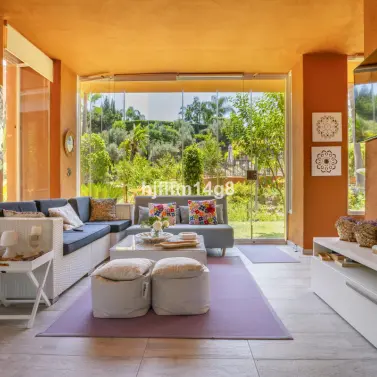 Venta de apartamento en planta baja en Nueva Andalucía