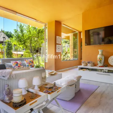 Venta de apartamento en planta baja en Nueva Andalucía