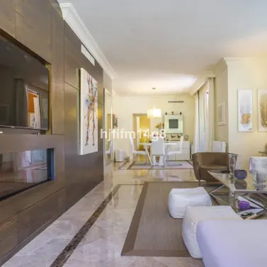 Venta de apartamento en planta baja en Nueva Andalucía