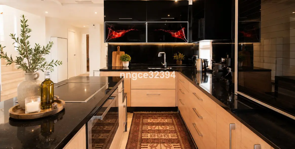 Sale of penthouse duplex in Nueva Andalucía 9