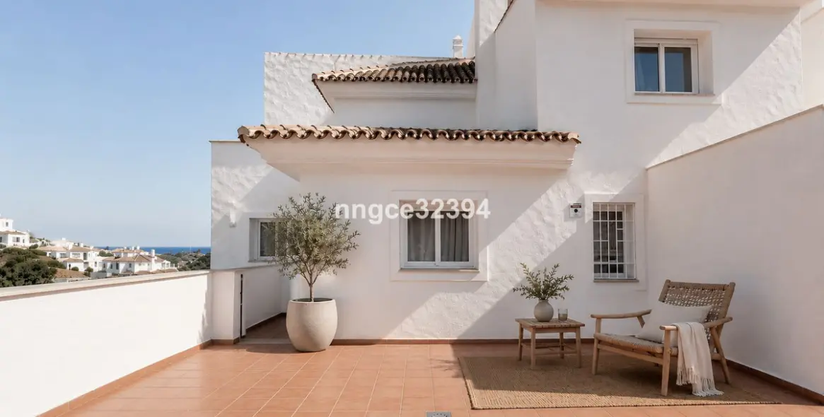 Sale of penthouse duplex in Nueva Andalucía 17