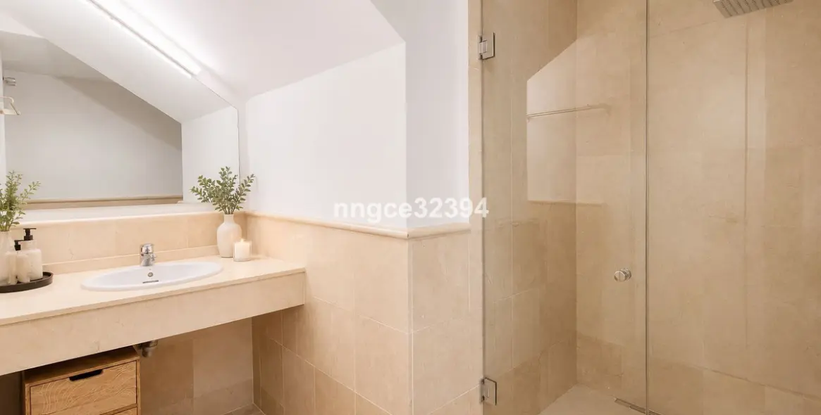 Sale of penthouse duplex in Nueva Andalucía 20