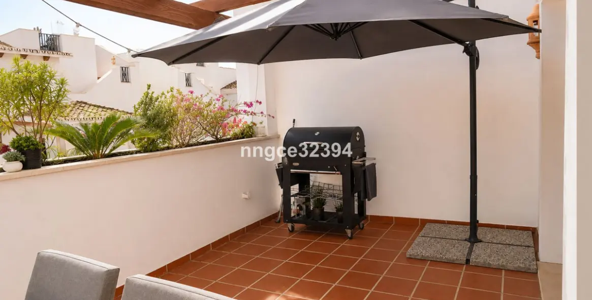 Sale of penthouse duplex in Nueva Andalucía 23