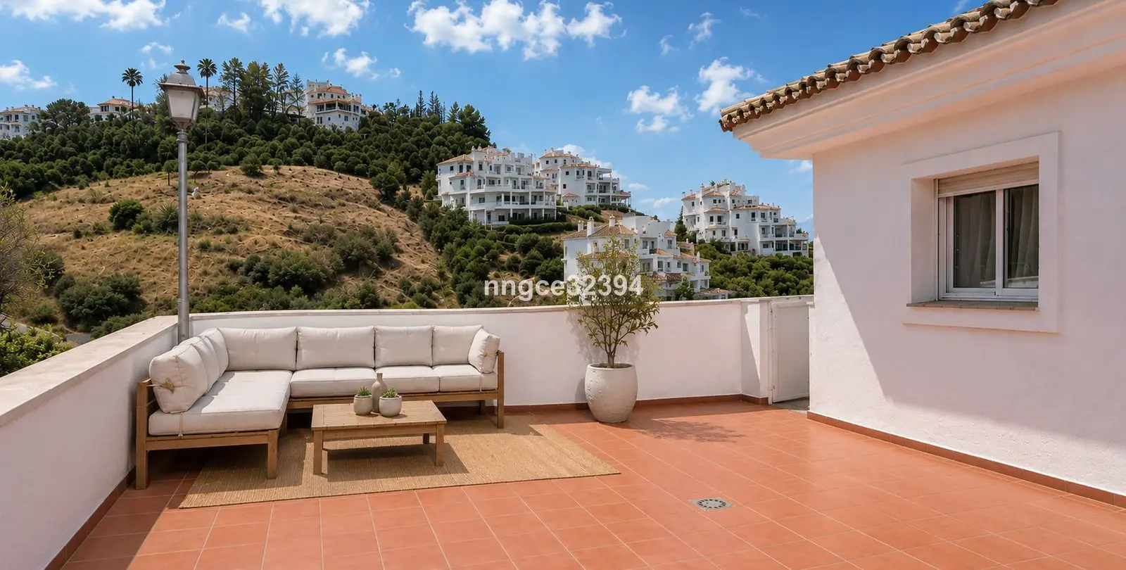 Sale of penthouse duplex in Nueva Andalucía 34