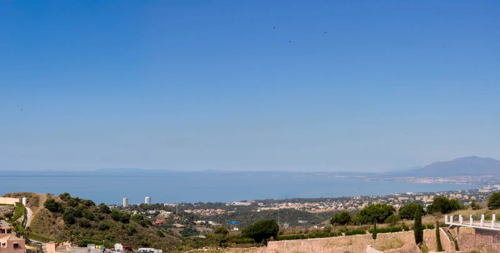 Sale of penthouse in Calahonda 33