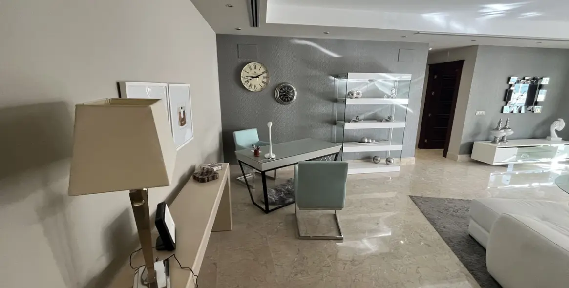 Sale of ground floor apartment in Marbella 5
