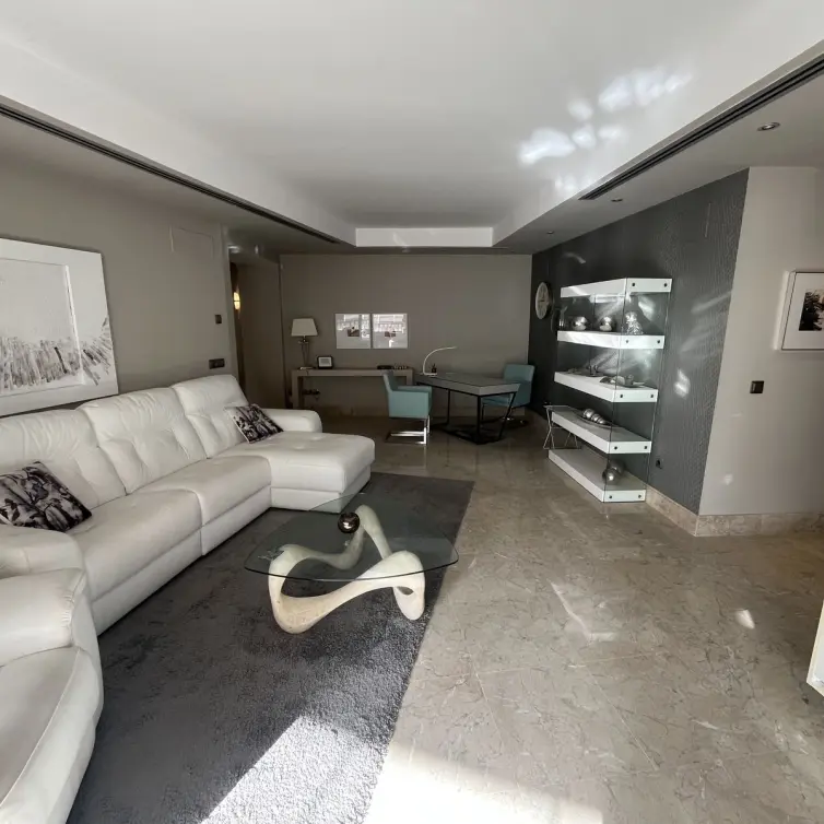 Venta de apartamento en planta baja en Marbella