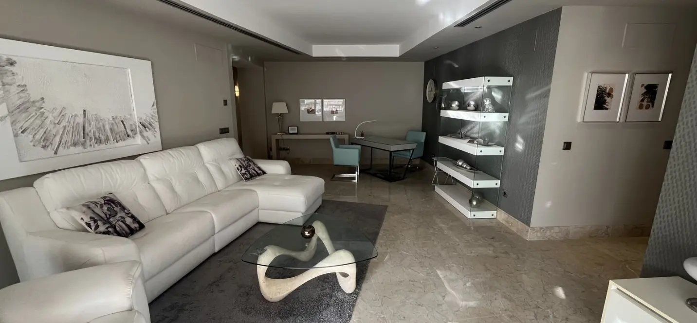 Venta de apartamento en planta baja en Marbella 1