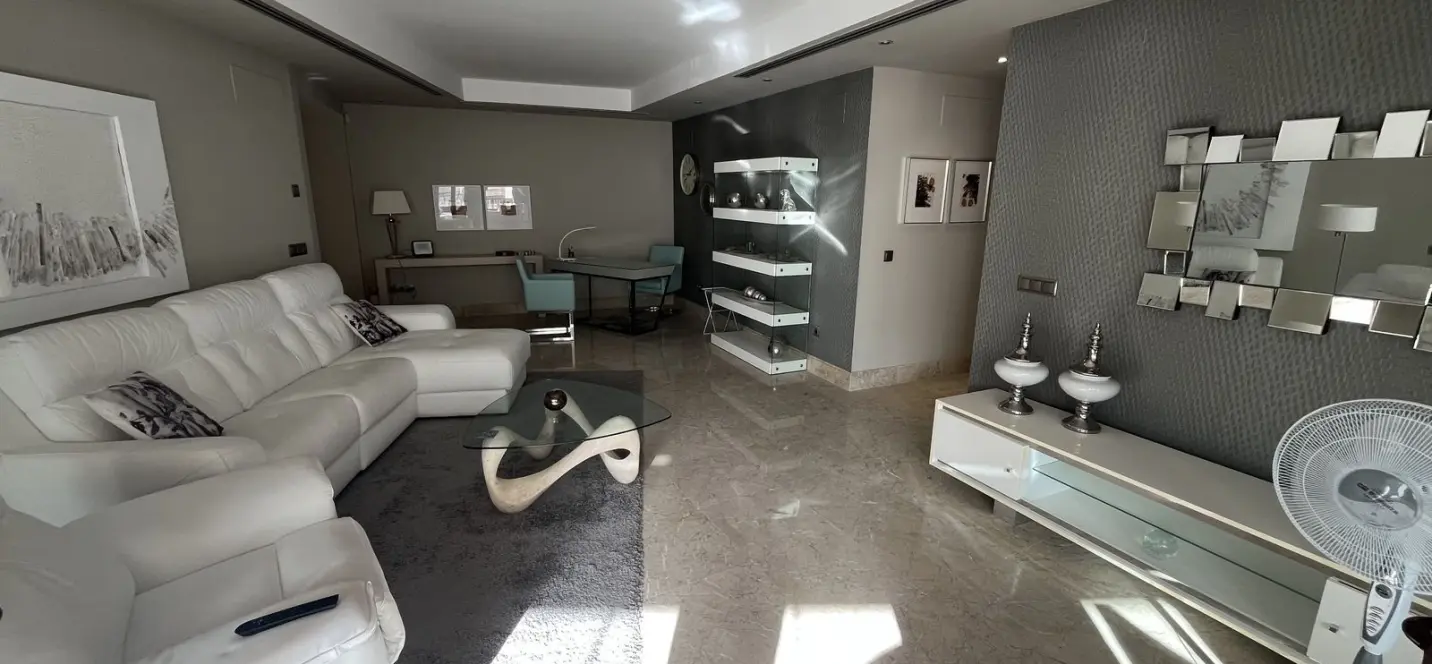 Venta de apartamento en planta baja en Marbella 3