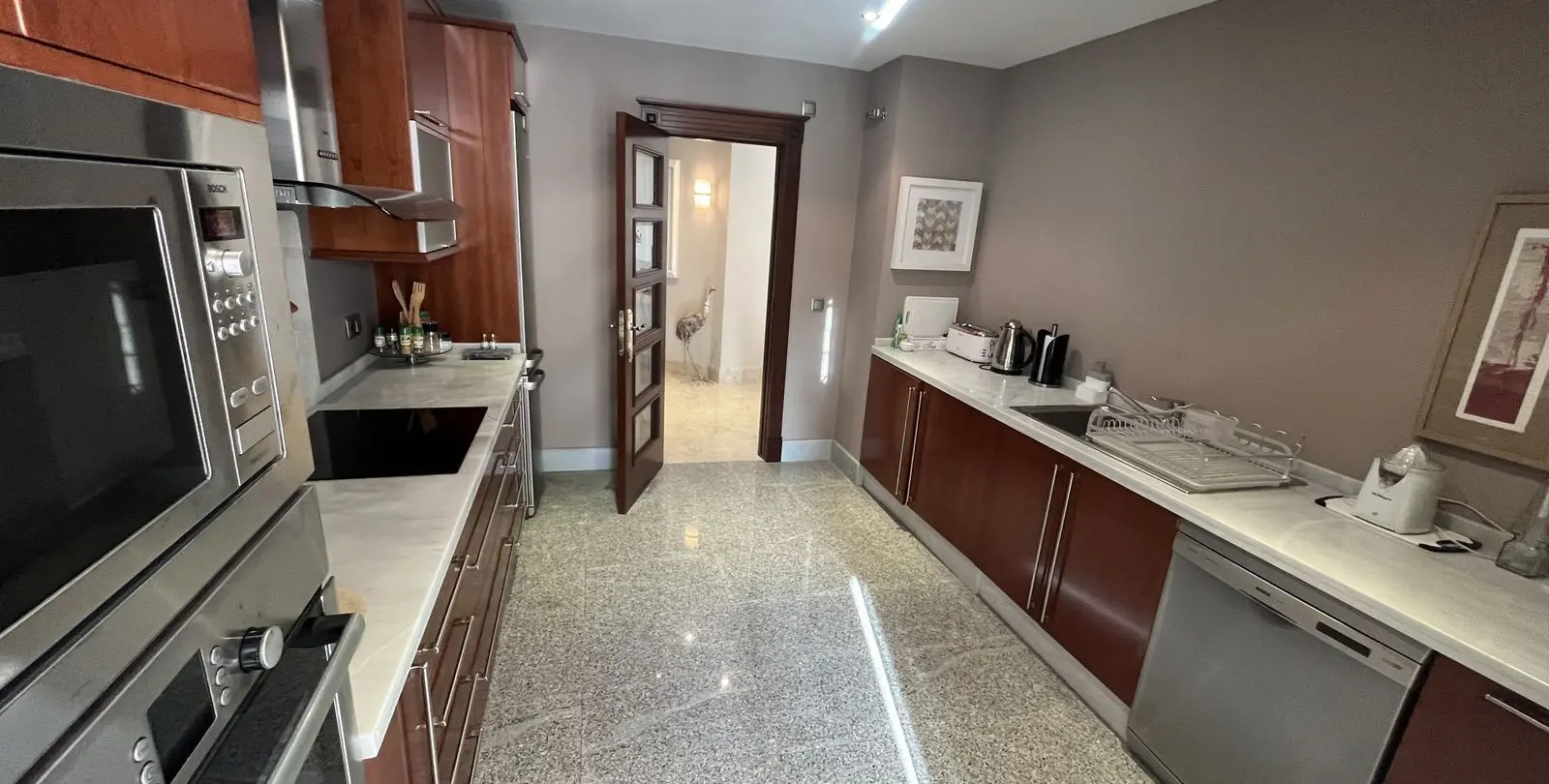 Sale of ground floor apartment in Marbella 2