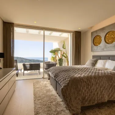 Venta de apartamento en planta media en Marbella