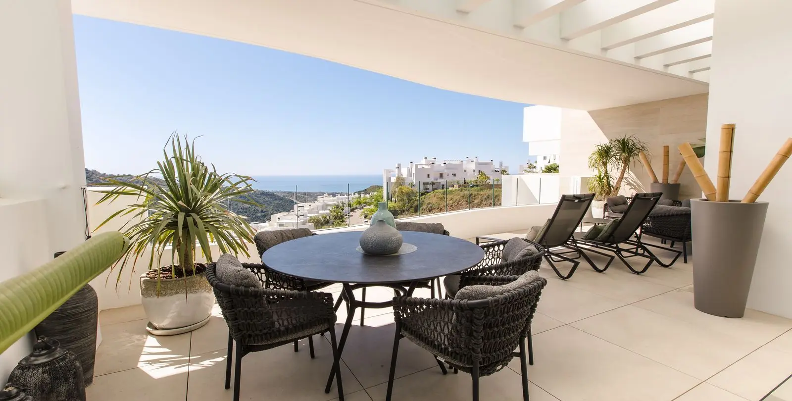 Продажа апартаментов на среднем этаже в Marbella 11