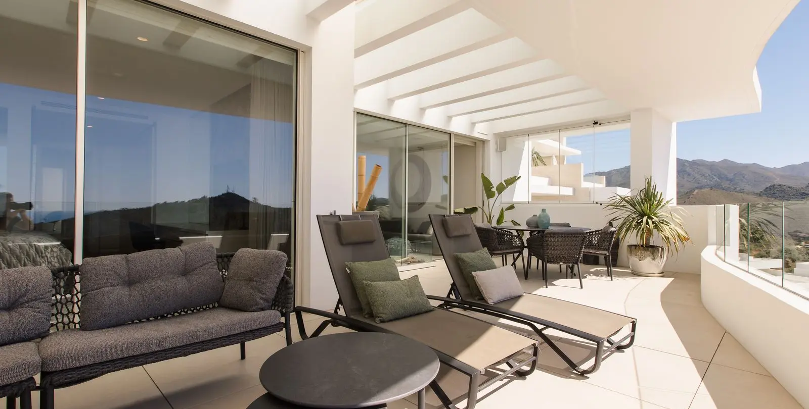 Продажа апартаментов на среднем этаже в Marbella 12