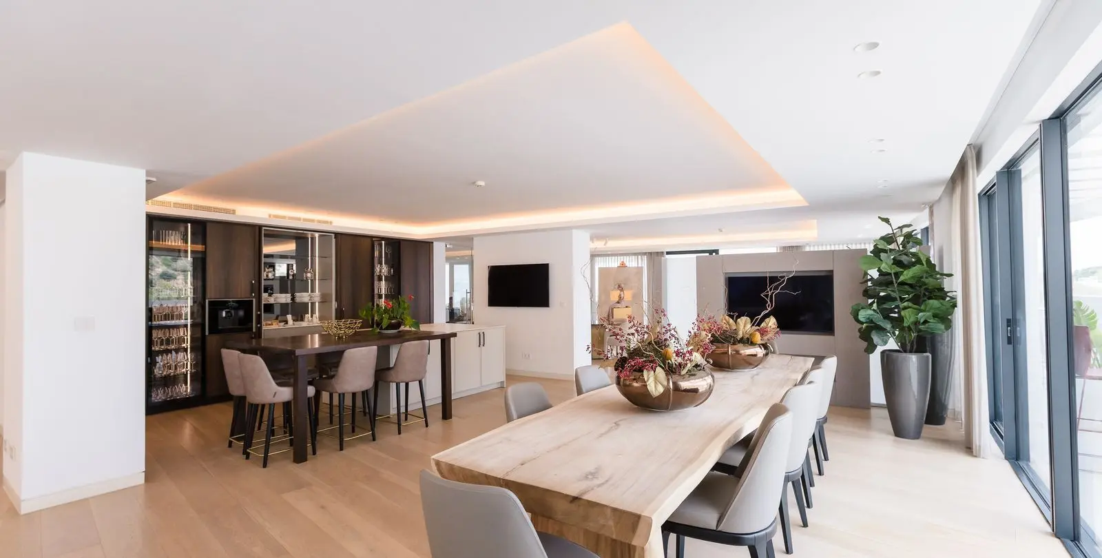 Продажа апартаментов на среднем этаже в Marbella 19