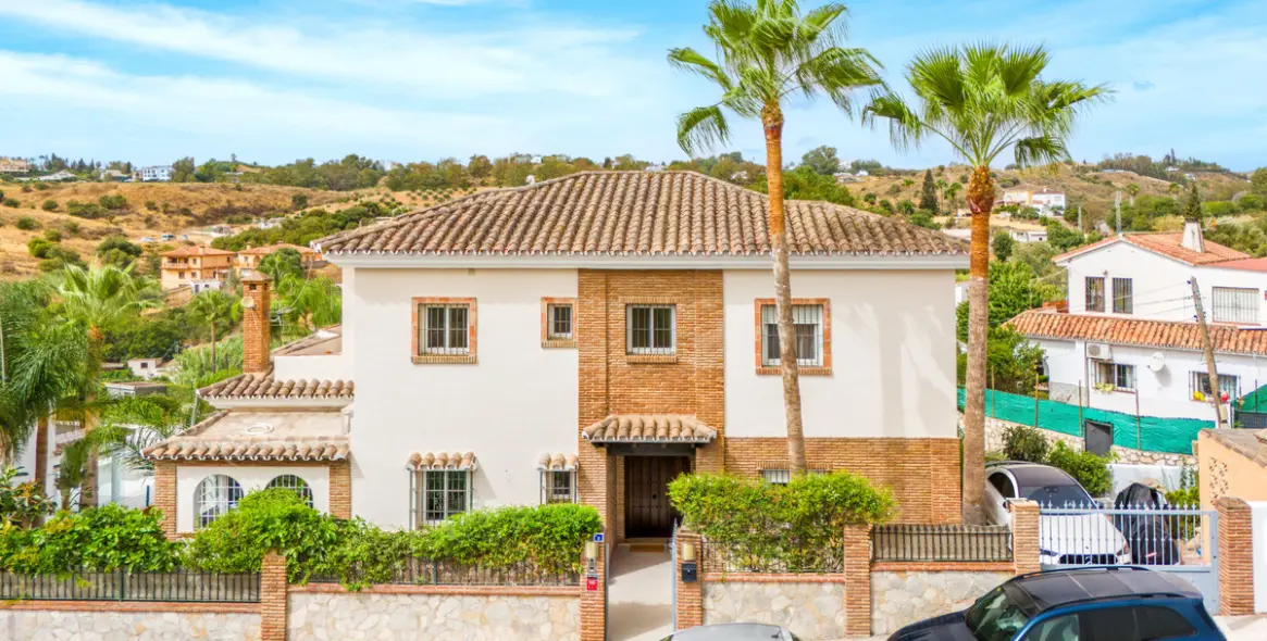 Sale of detached villa in Campo Mijas 20