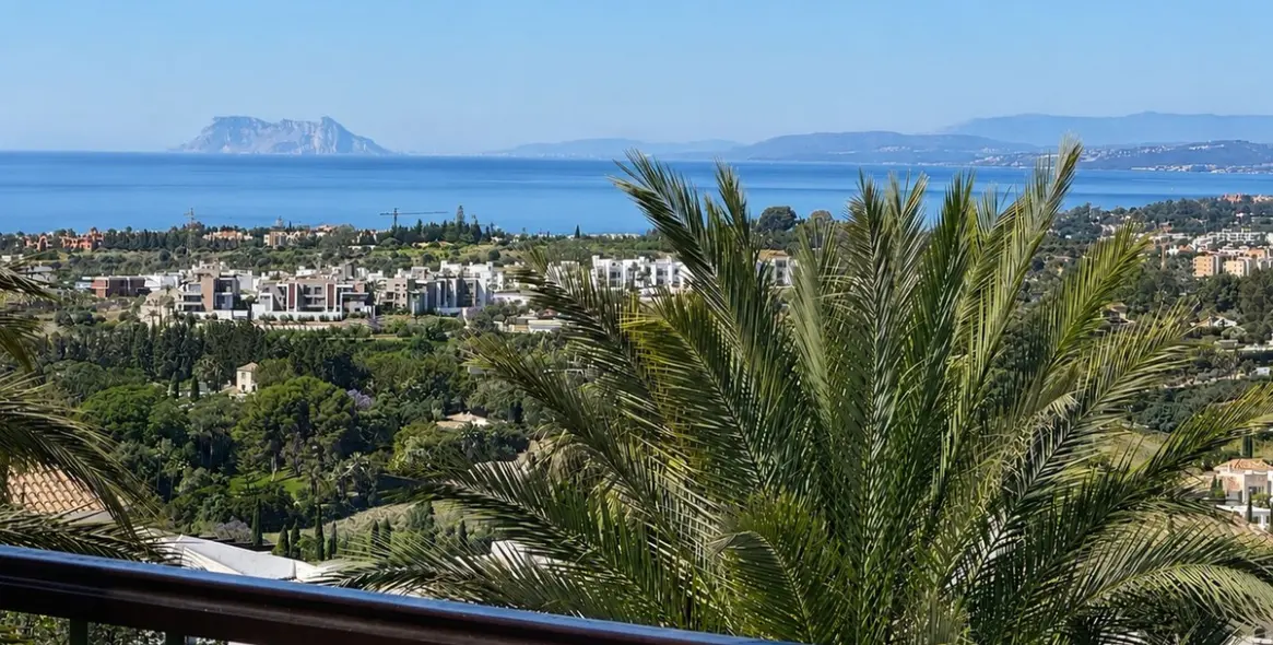 Sale of penthouse in Los Flamingos 3