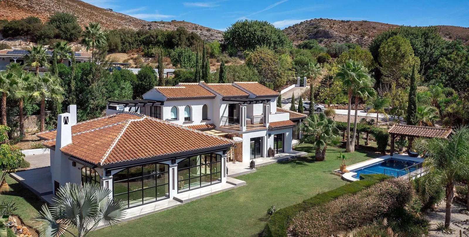 Sale of finca - cortijo in Alhaurín de la Torre 2