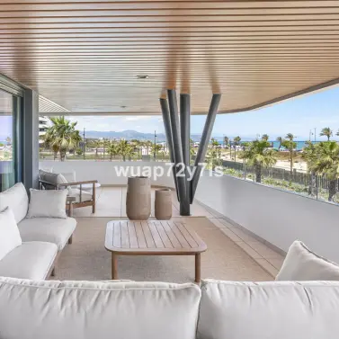 Продажа апартаментов на среднем этаже в Torremolinos