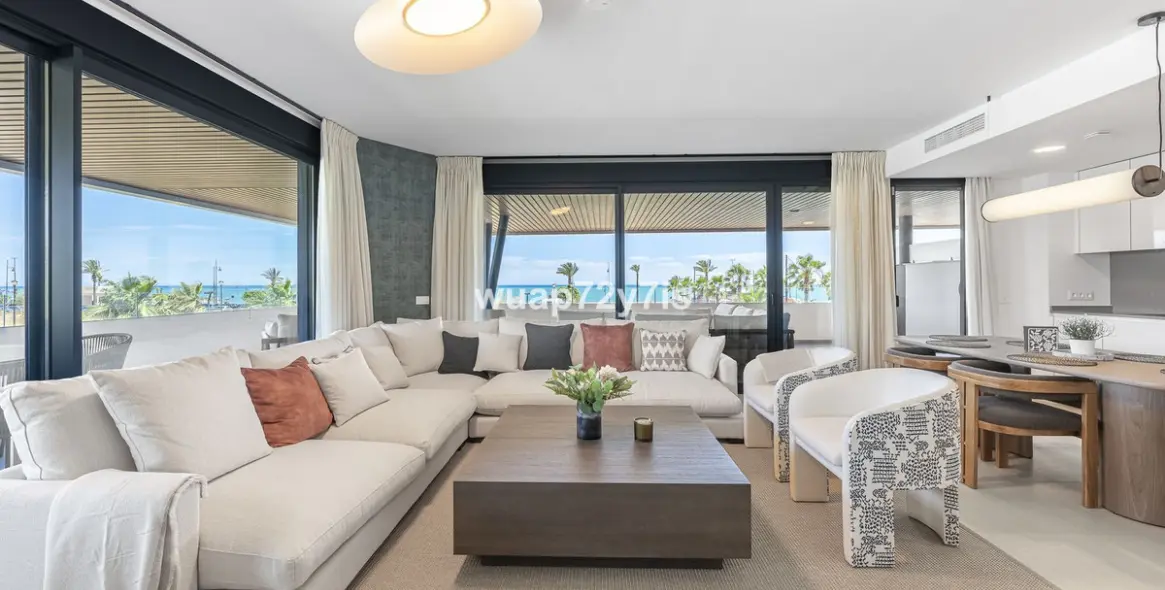 Продажа апартаментов на среднем этаже в Torremolinos 5