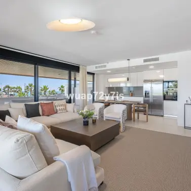 Продажа апартаментов на среднем этаже в Torremolinos