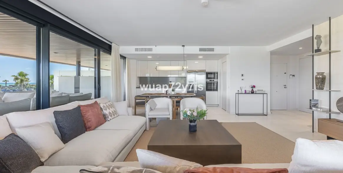 Продажа апартаментов на среднем этаже в Torremolinos 7