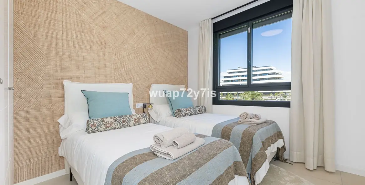 Продажа апартаментов на среднем этаже в Torremolinos 52
