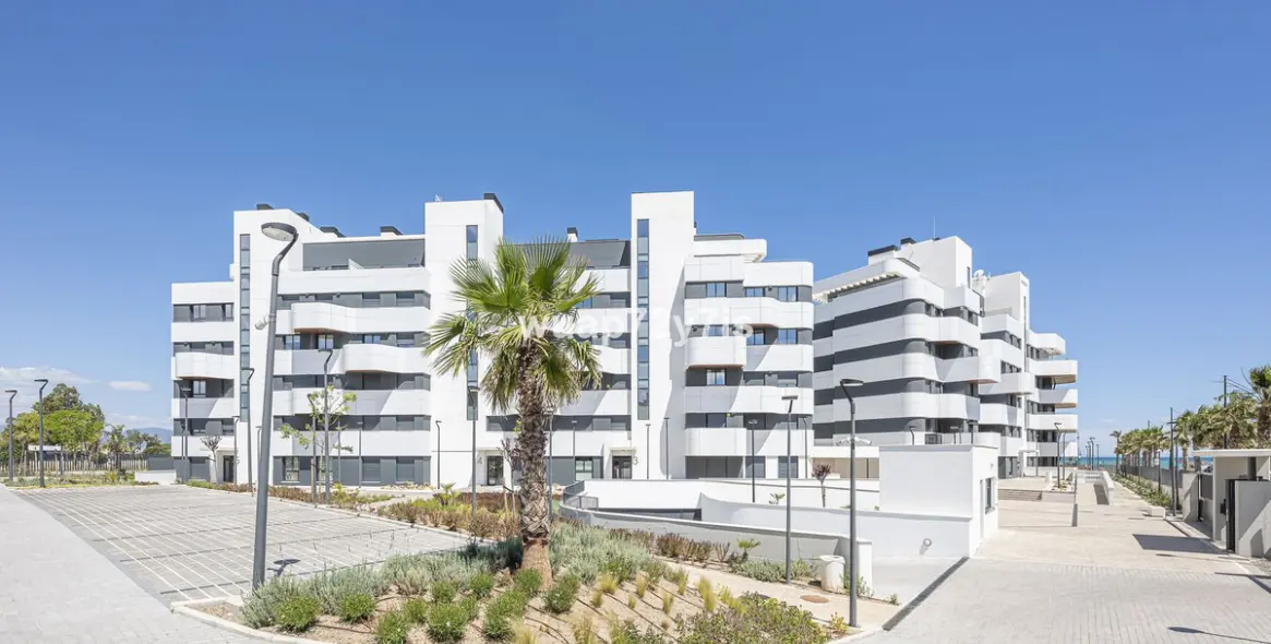 Продажа апартаментов на среднем этаже в Torremolinos 76