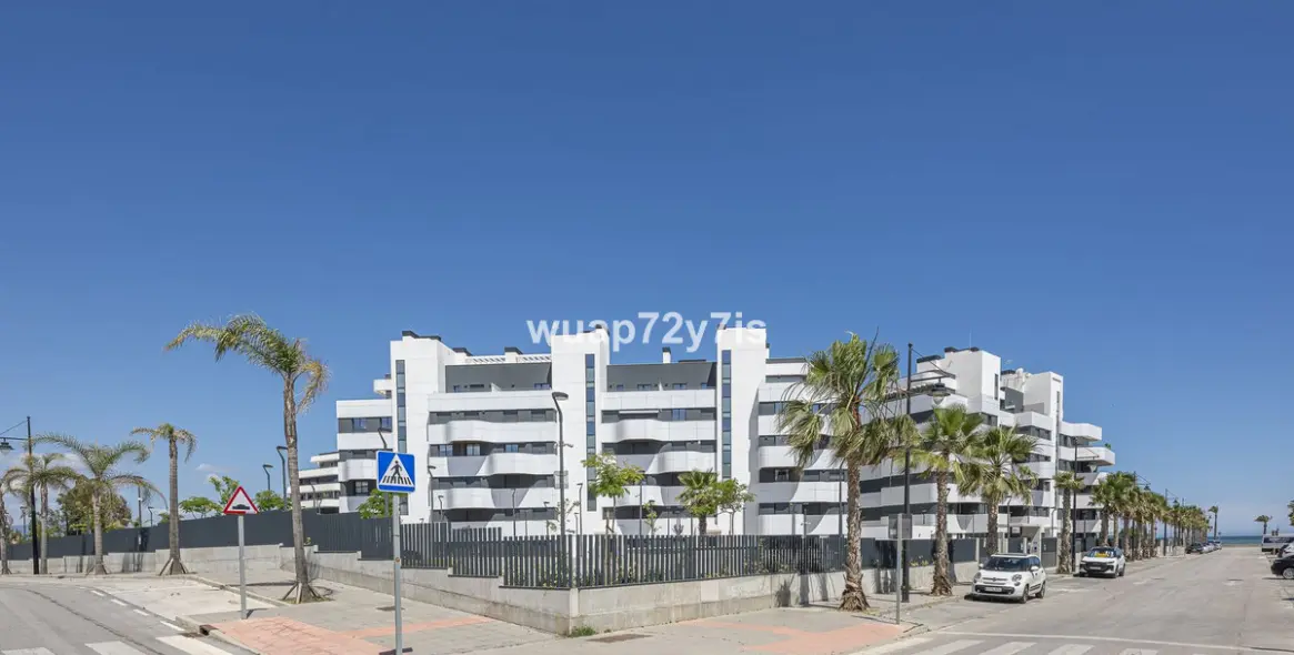 Продажа апартаментов на среднем этаже в Torremolinos 77