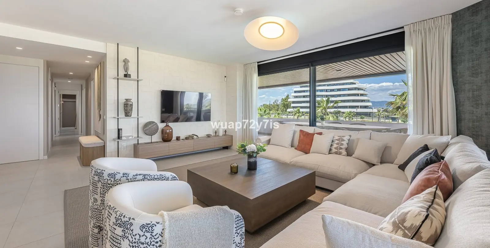 Продажа апартаментов на среднем этаже в Torremolinos 9
