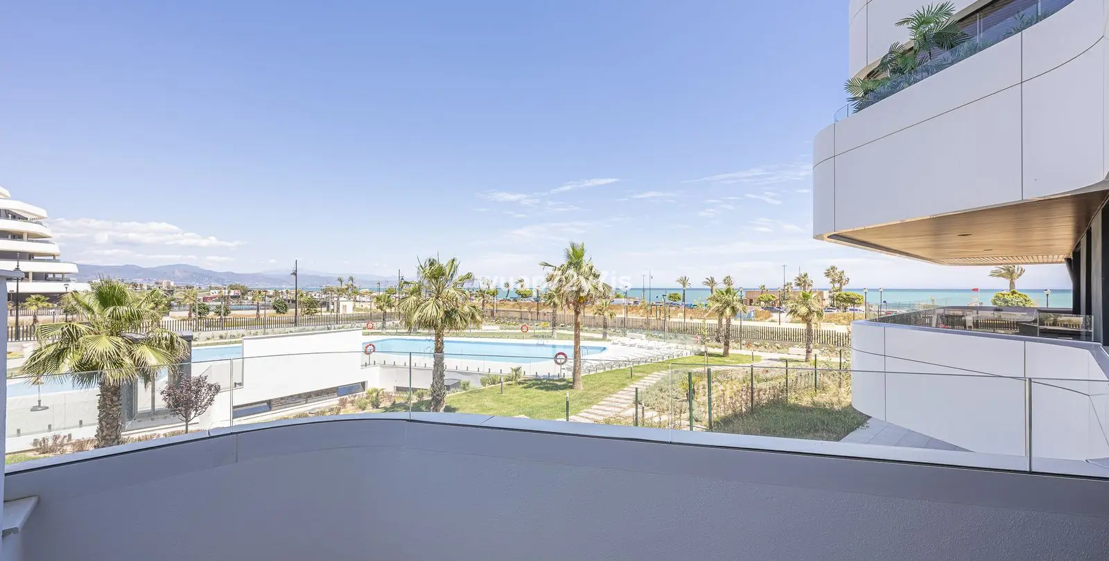 Продажа апартаментов на среднем этаже в Torremolinos 42
