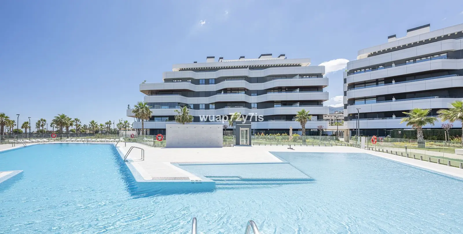 Продажа апартаментов на среднем этаже в Torremolinos 47